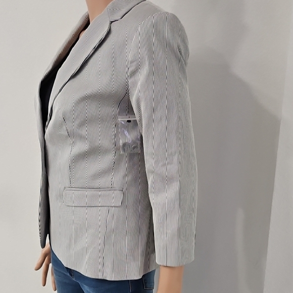 NWOT The Limited Black and White Striped Blazer - Picture 6 of 15